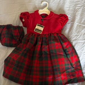 Charming Oscar de la Renta Red and Green Plaid Kids Dress